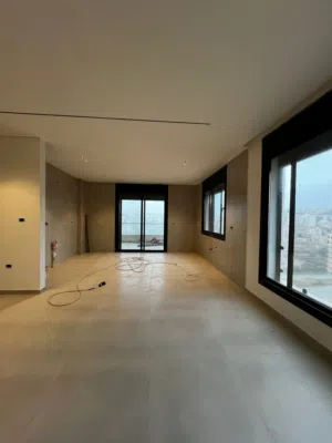 220 m2 3 Bedrooms Apartments for Sale in Salt Shafa Al-Amriya