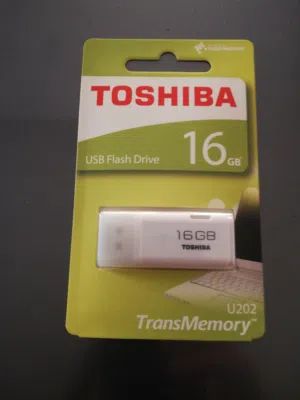 فلاشات تخزين USB اصليه بسعرمغري