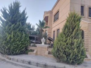 للبيع فيلا مستقلةً في اجمل مواقع دابوق الهادئه 1050 م شبه قصر