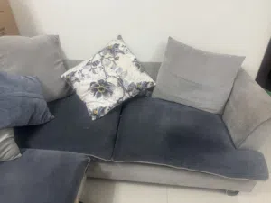 للبيع – طقم كنب زاوية مع كورنر بحالة ممتازة