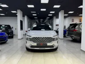 Hyundai Santafe 2023 model 75,000km