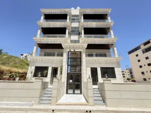 200 m2 4 Bedrooms Apartments for Sale in Amman Tla' Ali