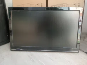 شاشة LG اصليه للبيع