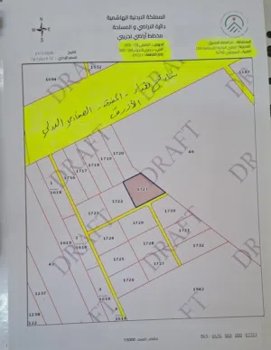 أرض ثاني نمرة عن الشارع الرئيسي في البادية الشمالية المفرق /في قرية الصفاوي