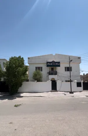 عقار للبيع ركن بالطويسة على شارع النهر