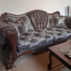 كنب جلوس بحال الجديد للبيع