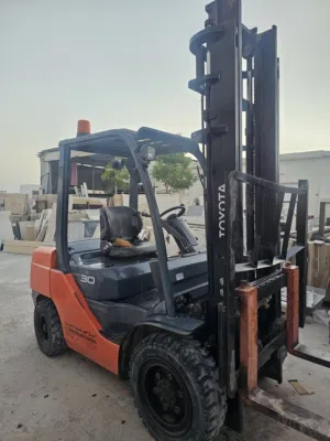 فورككلفت تيوتا 3 طن