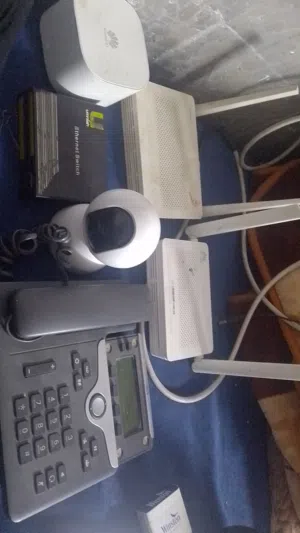 كاميرا راوترات مقوي هاتف ارضي نت كل شي بصوره للبيع تواصل واتس اب فقط