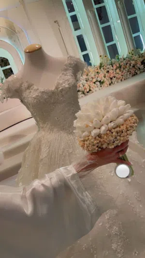 للبيع فستان عرس استخدام مره واحده