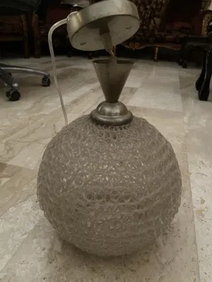 مجموعة مصابيح او ثريات وديكورات إضاءة مميزة للبيع