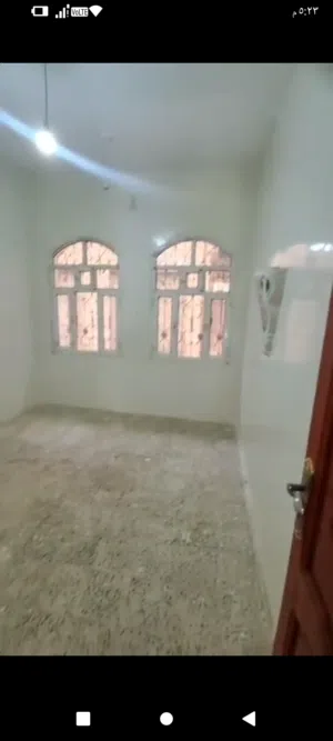 شقه مدخل مستقل للايجار سعوان قريب جوله النصر