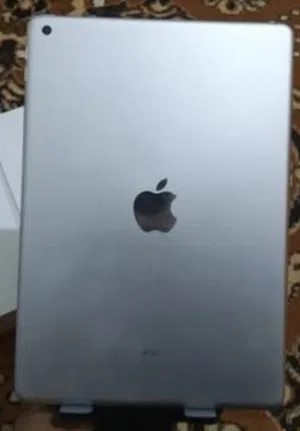Apple iPad 5 128 GB in Misrata