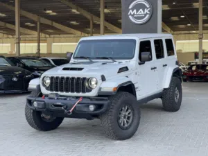 SAHARA / V6 3.6L / GCC / 2.5” FOX SUSPENSION / REMOTE START / BLIND SPOT / X-POWER WINCH