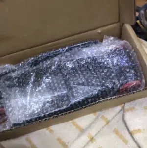 للبيع شاكل جديد بالكرتون ولا مره استعملته حط سعرك وشيله
