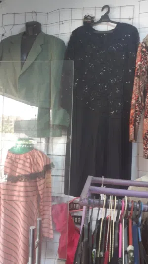 ملابس للبيع جملة رجالى وحريمى واطفالى بواقى التصدير و وكالة البلح وبورسعيد