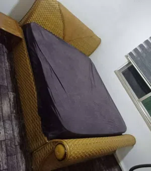 تخت مجوز خشب بامبو مع فرشة زنبركية