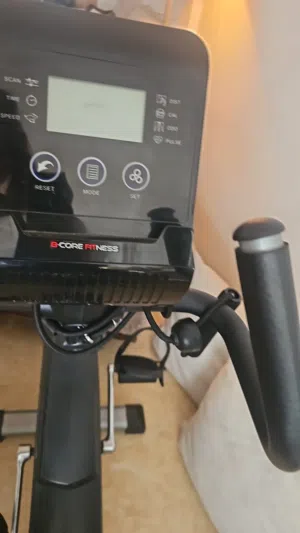 بسكليت نوادي حجم كبير شبه جديد نصف السعر