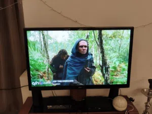 شاشة بوصةLG 46بلازما مخزنة تنفع للجواء السينمائية