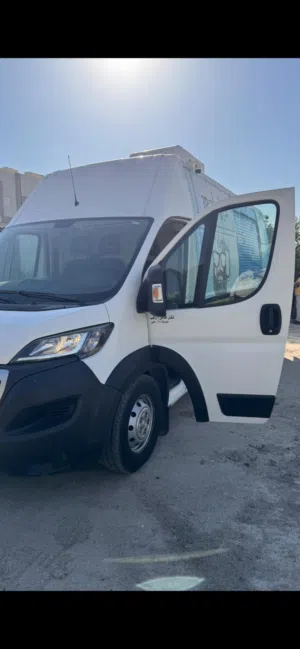 Used Peugeot Boxer in Hawally