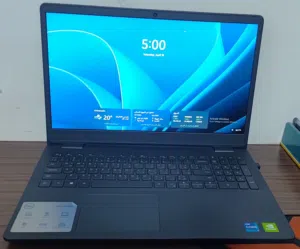 للبيع: لابتوب Dell Vostro 15 3000 Core i7 استعمال بسيط جدا