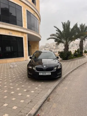 سكودا . اوكتافيا . 2019 . مستعمل3