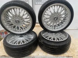 Tyre & Rim . 17 . Used4