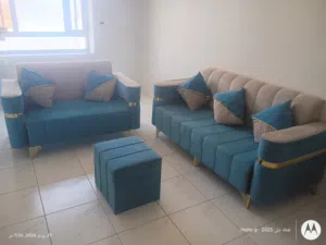 قطعتين كنب كباااااار  للصاله بسعر كرسي خشب.