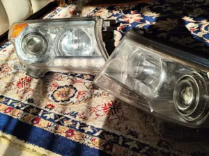 ليتات لاندكروزر مع عدسات الاضائه  سعر 50 دينار قابل للتفاوض   موديل 2009—2015