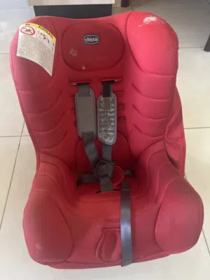 مقعد سيارة أطفال Chicco مستعمل – للبيع