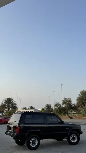 Used Jeep Cherokee in Muscat