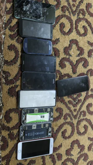 مجموعة هواتف للبيع بدهم شاشات لليع للبيعللبيع وليس للبدل