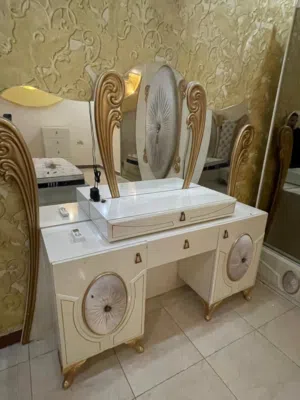 غرفة نوم مستعملة نظيفة جداً للبيع