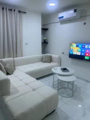 من المالك مباشرة شقة مفروشة تشطيب ممتاز بناء حديث للايجار في الجبيهة