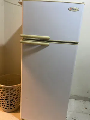 ثلاجة مستعملة ممتازة