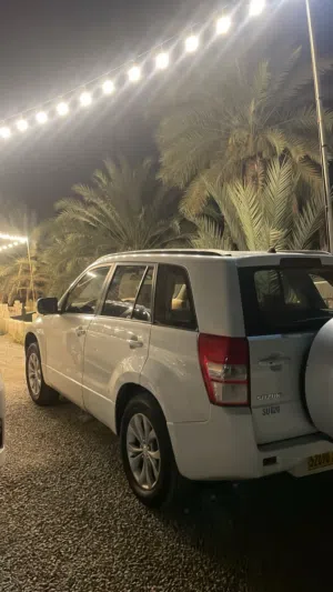 Used Suzuki Vitara in Al Dakhiliya