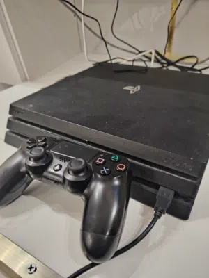 بلايستيشن 4 برو وكاله