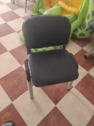 زوز كراسي حالة ممتازه كانهم جدد