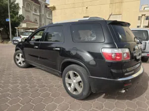 Used GMC Acadia in Hawally