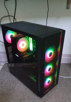 بي سي كمبيوتر ألعاب نظيف جدا مواصفات قويه بحاله ممتازه i7 9700 وا rtx2060 6gb وا 16gb ddr4 3200mhz