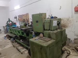 میکنه خراطة turning machine