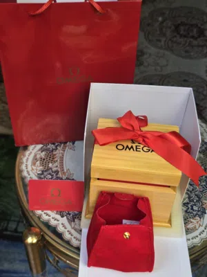 Omega . Analog Quartz . Silver . New2