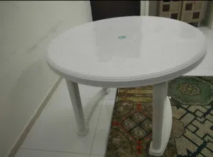 طاوله طعام جديد غير مستخدمه