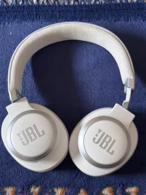 JBL Wireless Bluetooth Headphones – White