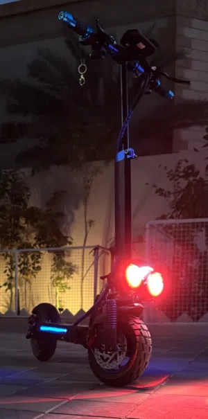 Scooter chenxian Speed 90+ rarely used working perfectly fine with good performance comes with chair