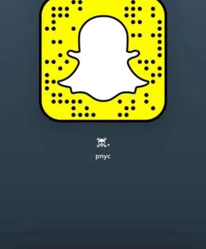 للبيع يوزر رباعي و ثلاثي سناب شات وانستا  و تيكتوك وخدمة زياده متابعين جميع سوشال ميديا