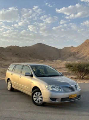 للبيع كرولا موديل 2006 في البريمي  السيارة نظيفة
