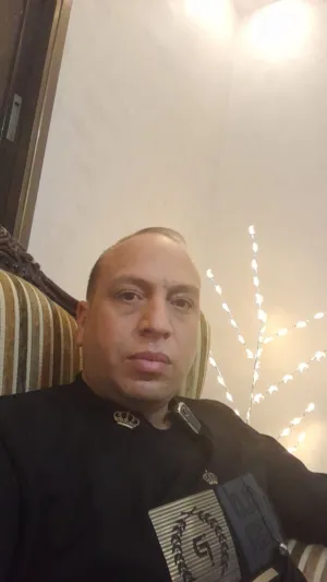 ادم احمد عايش القدرة 