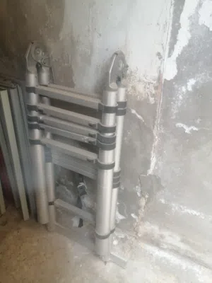 سلم المنيوم فتح للبيع (بحاجة لاصلاح)