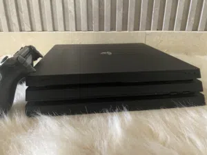 للبيع Ps4 Pro / سوني 4 برو
