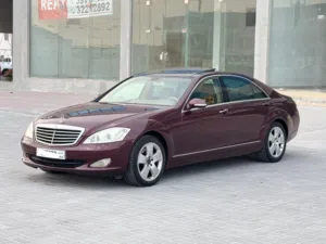 Mercedes Benz S-350 / 2009 (Red)